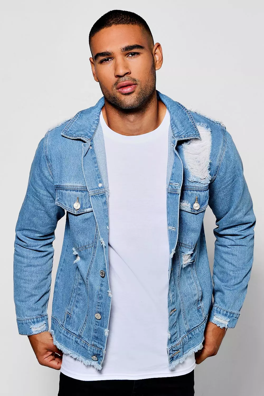 Veste en Jean avec empiecement au dos dechire coupe Slim delave Vintage boohooMAN FR